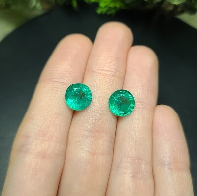 Emerald Round cut pair 2.60 ct and 3.08 ct