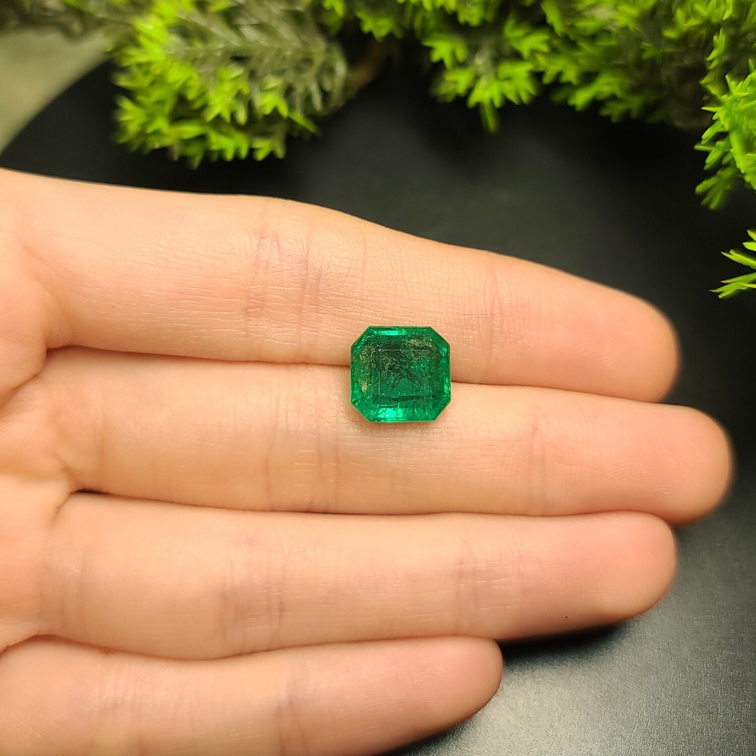 Emerald Octagon cut 4.74 ct
