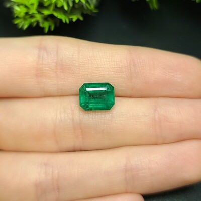 Emerald octagon cut 3.25 ct