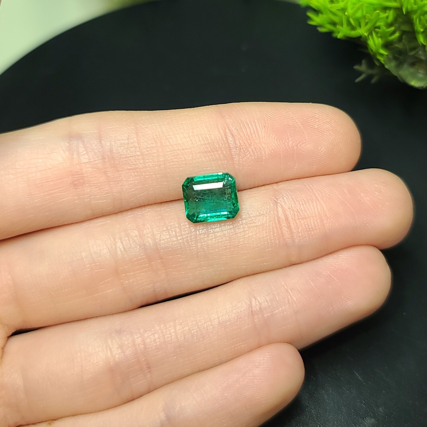 Emerald 2.99 ct