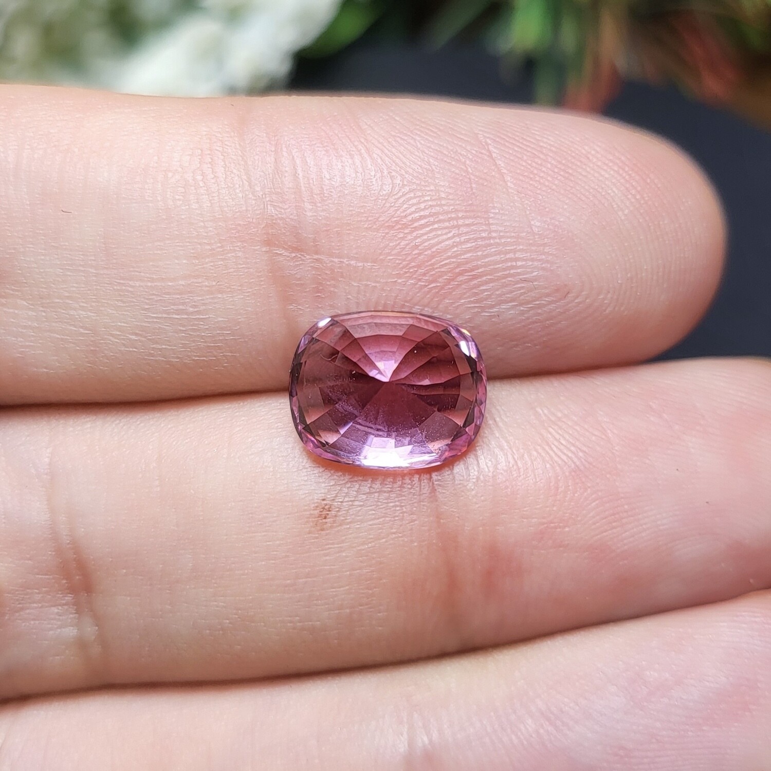 Spinel Cushion cut 7.32 ct