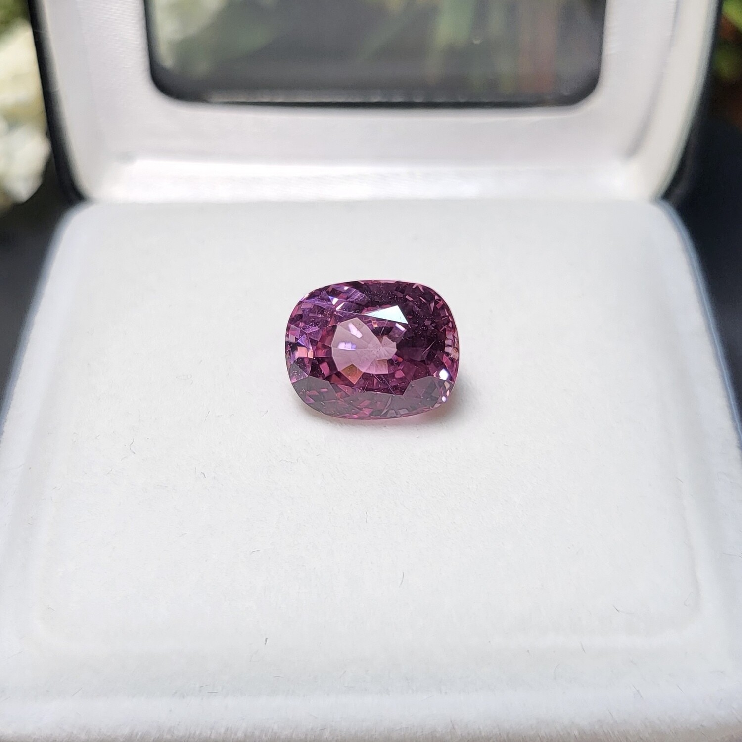 Spinel Cushion cut 7.32 ct