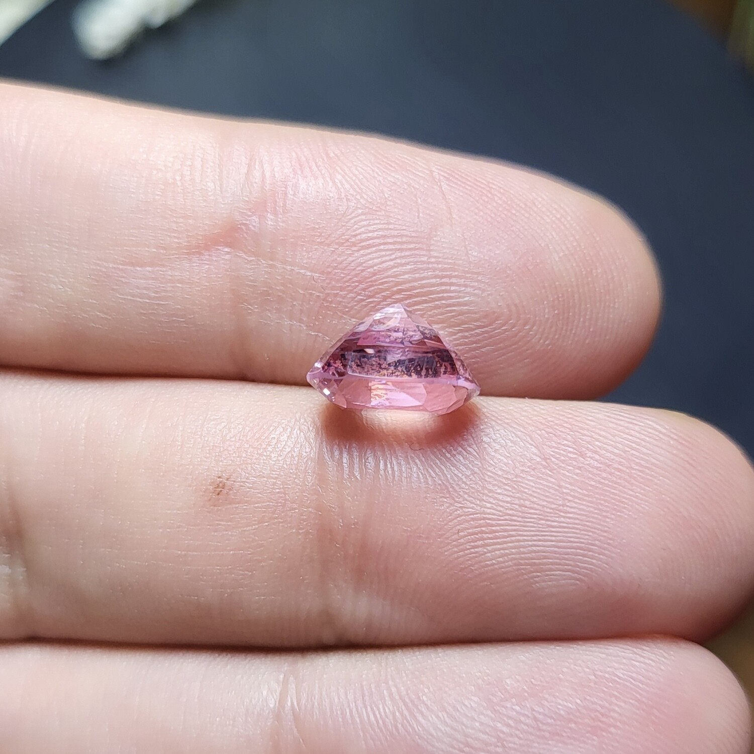 Spinel Cushion cut 5.06 ct