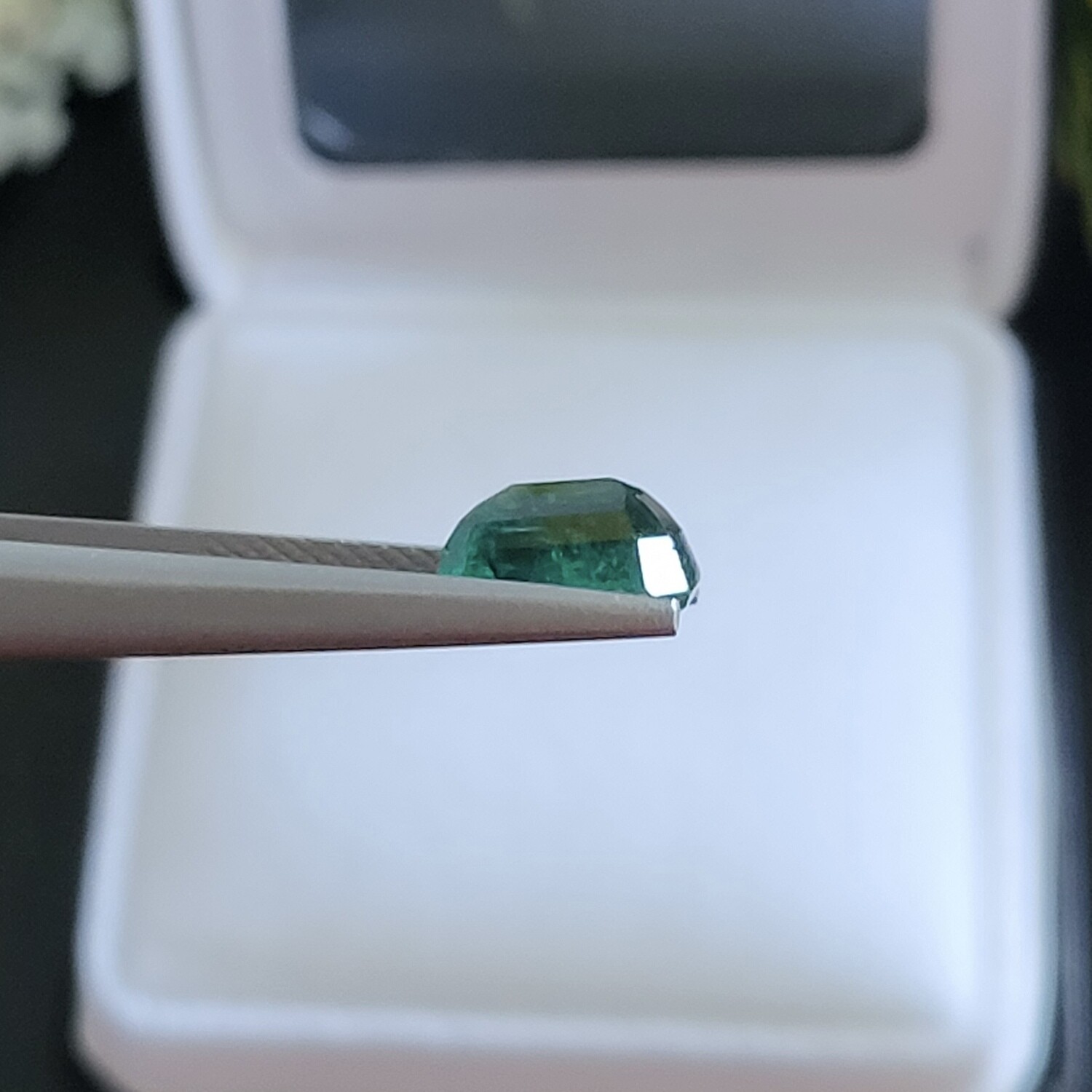 3.41 ct Emerald octagon cut