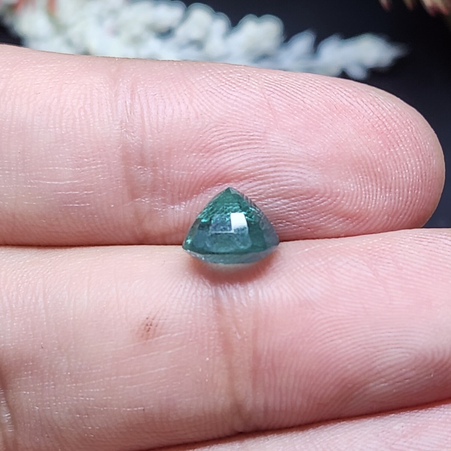 3.03 ct Emerald Cushion cut