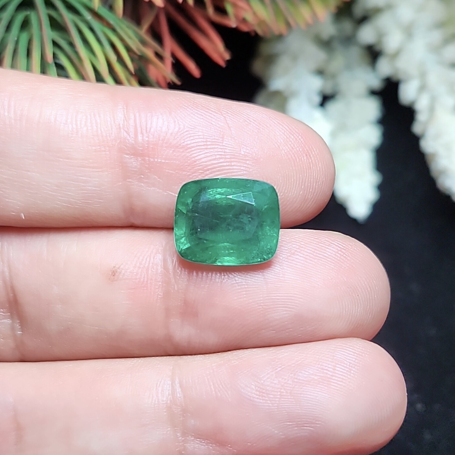 Emerald Cushion cut 8,39 ct