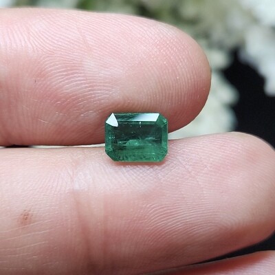 Emerald octagon cut 1.66 ct