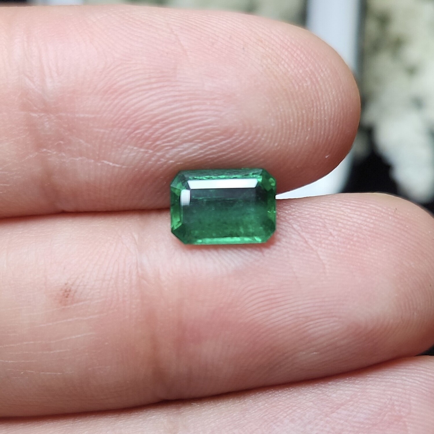 Emerald octagon cut 1.96 ct