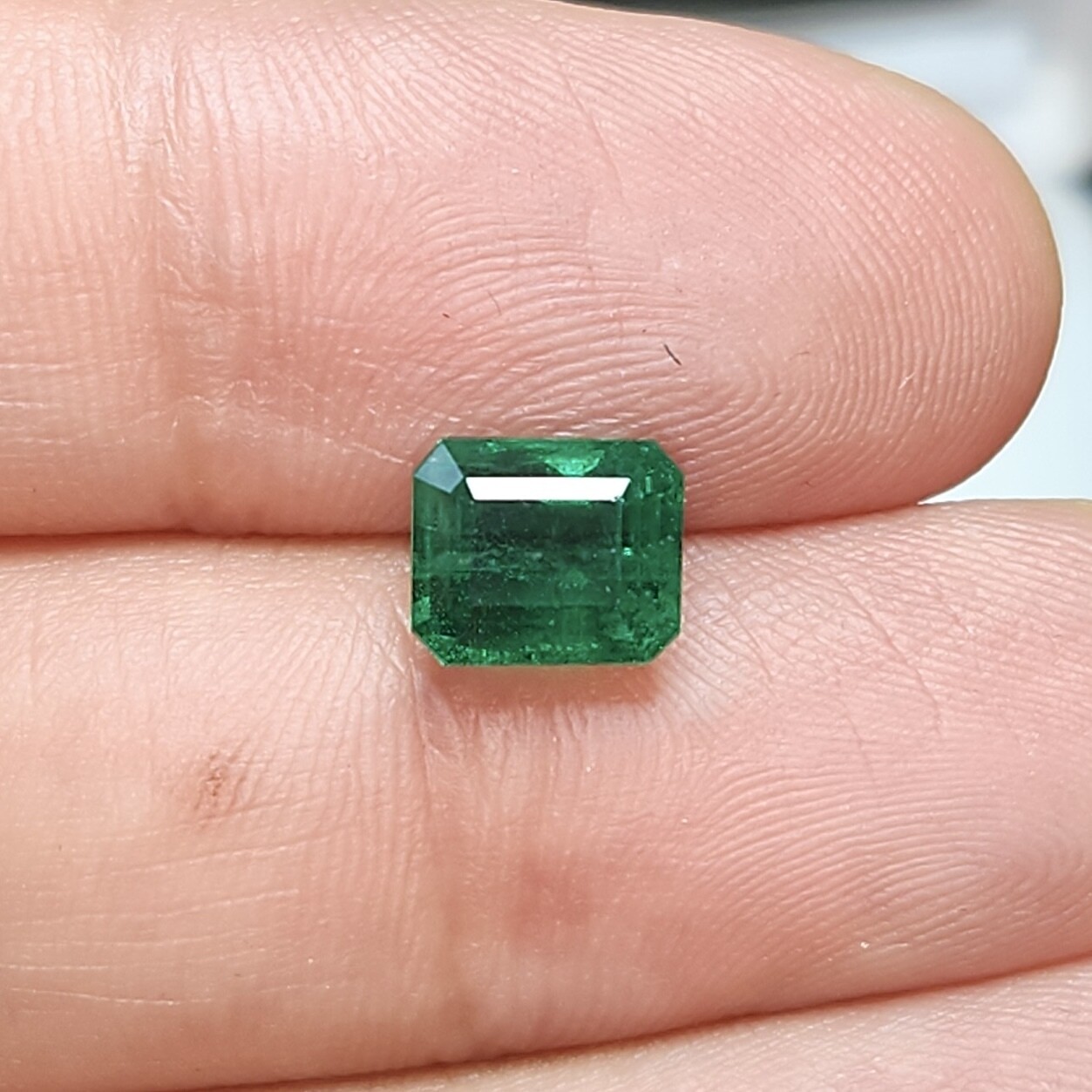 Emerald octagon cut 2.70 ct
