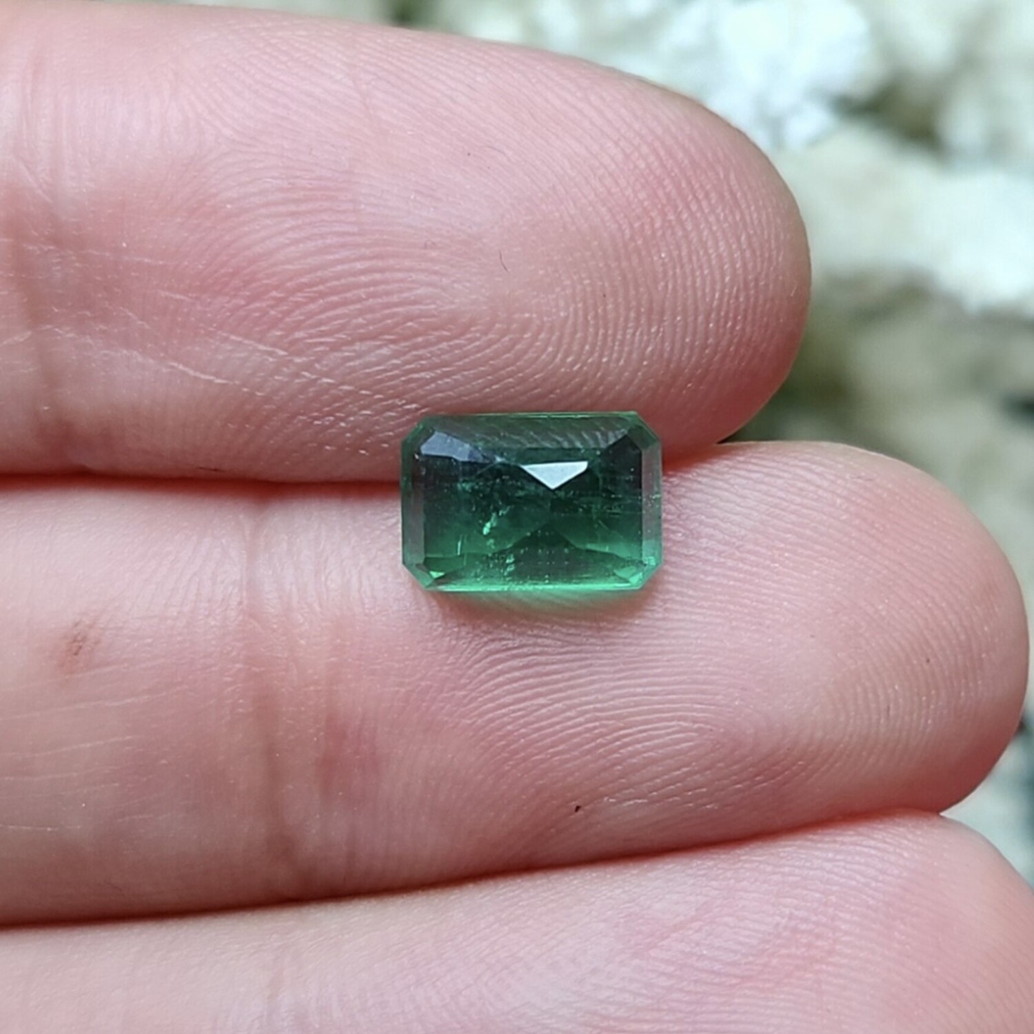 2.82 ct Emerald octagon cut