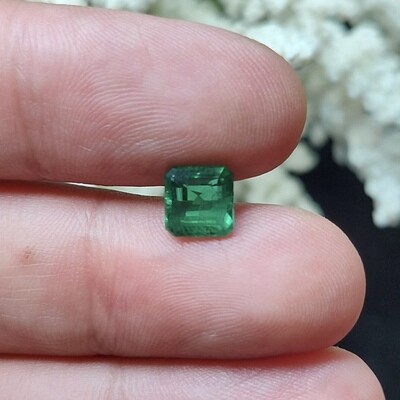 Sq. Emerald cut 2.32 ct
