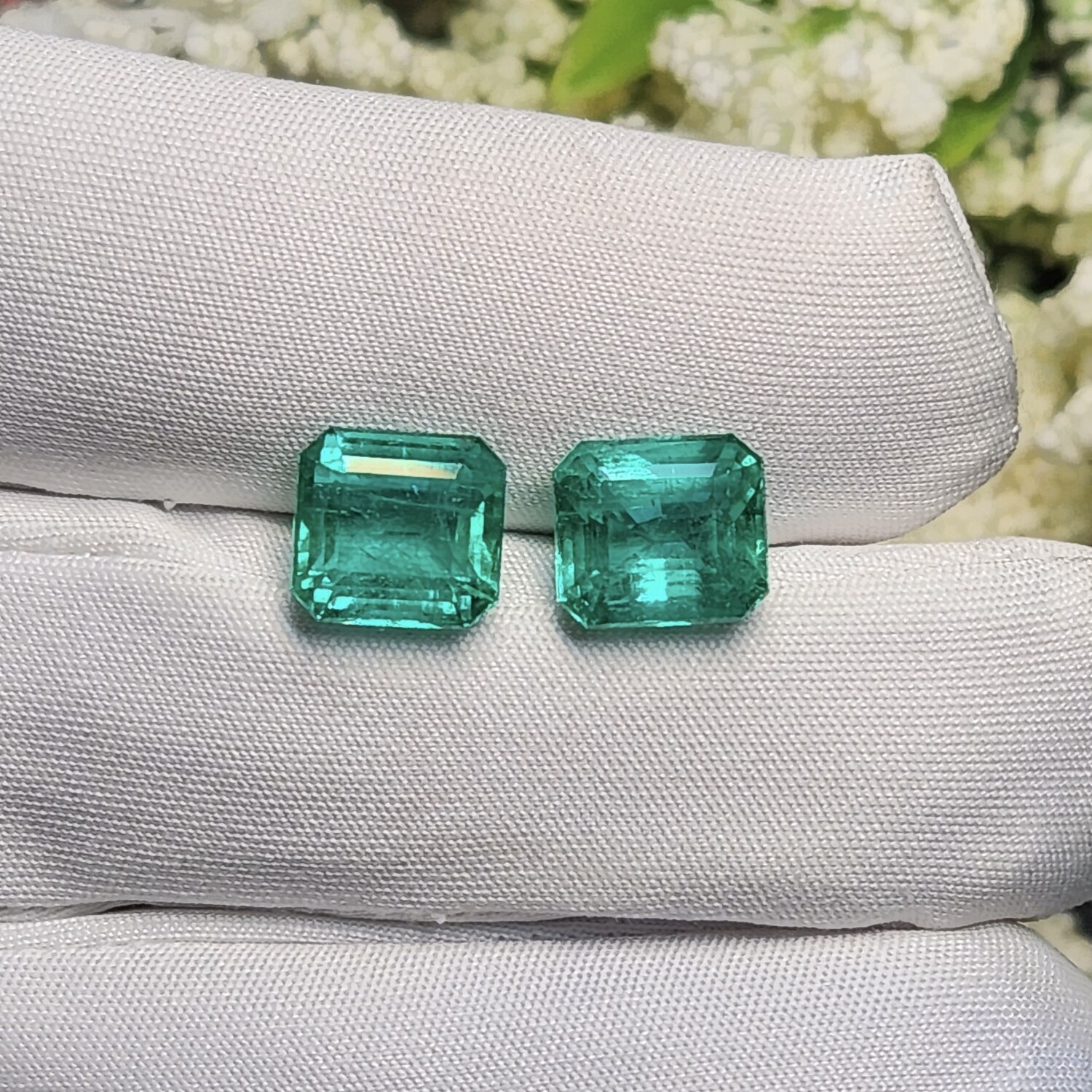 Sq. Emerald cut 7.71 ct