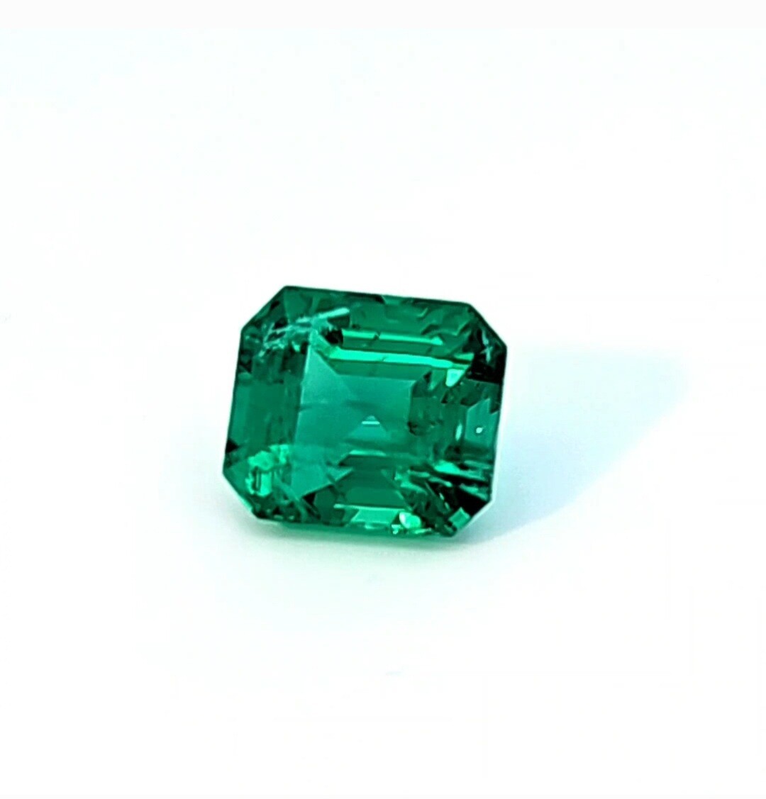 Emerald octagon cut 3.99 ct