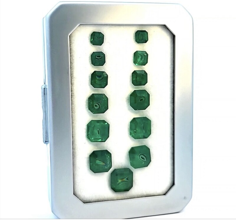 20.86 ct Sq.Emerald set