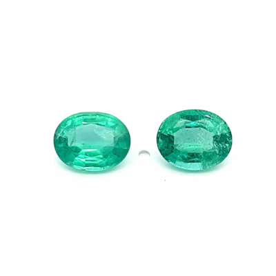 2.55 ct and 2.66 ct Emerald oval cut pair