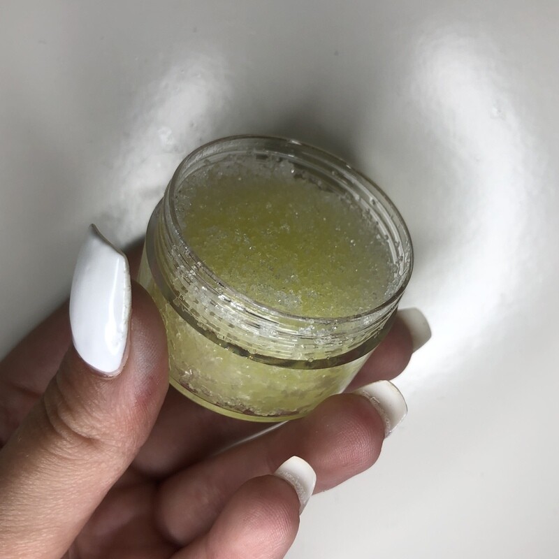 Lemon lip scrub 🍋