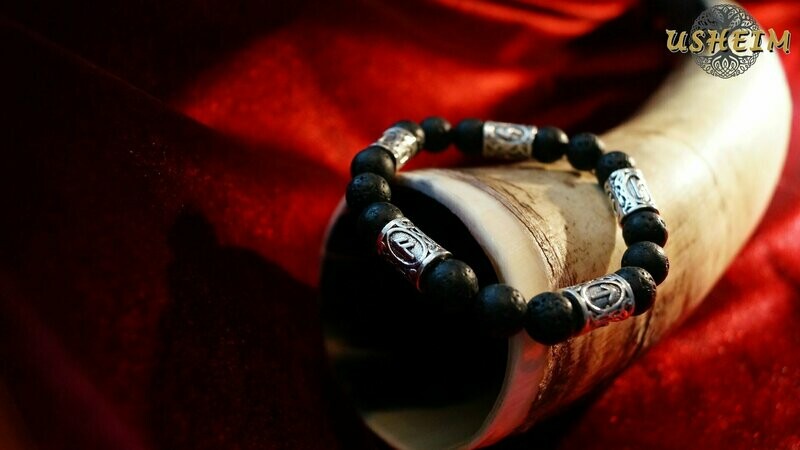 Armschmuck "Lava & Runen"