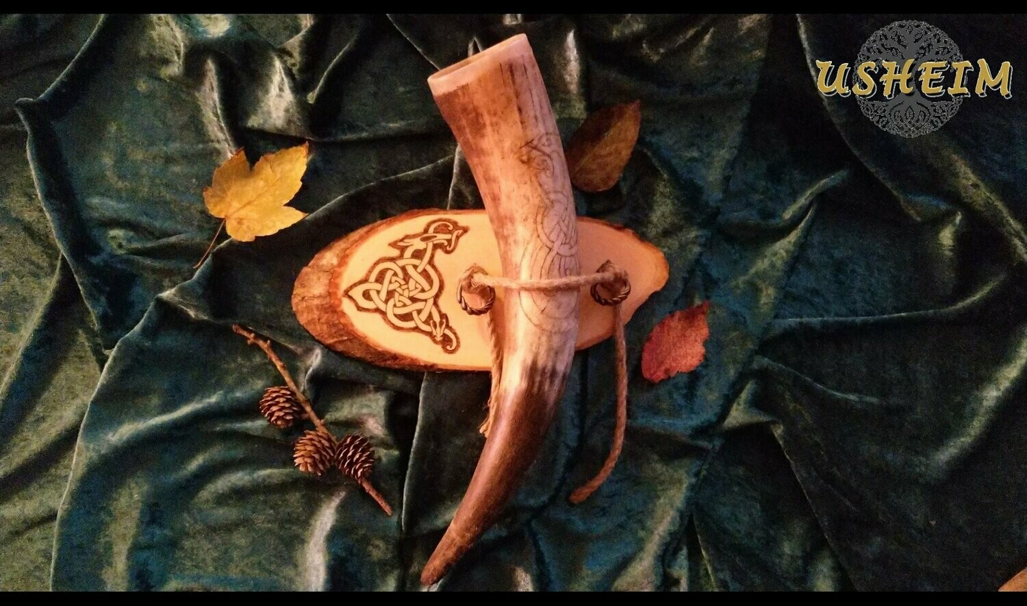 "Keltische Schlangen (Motiv 5)" - Wandhalterung für 1 Horn