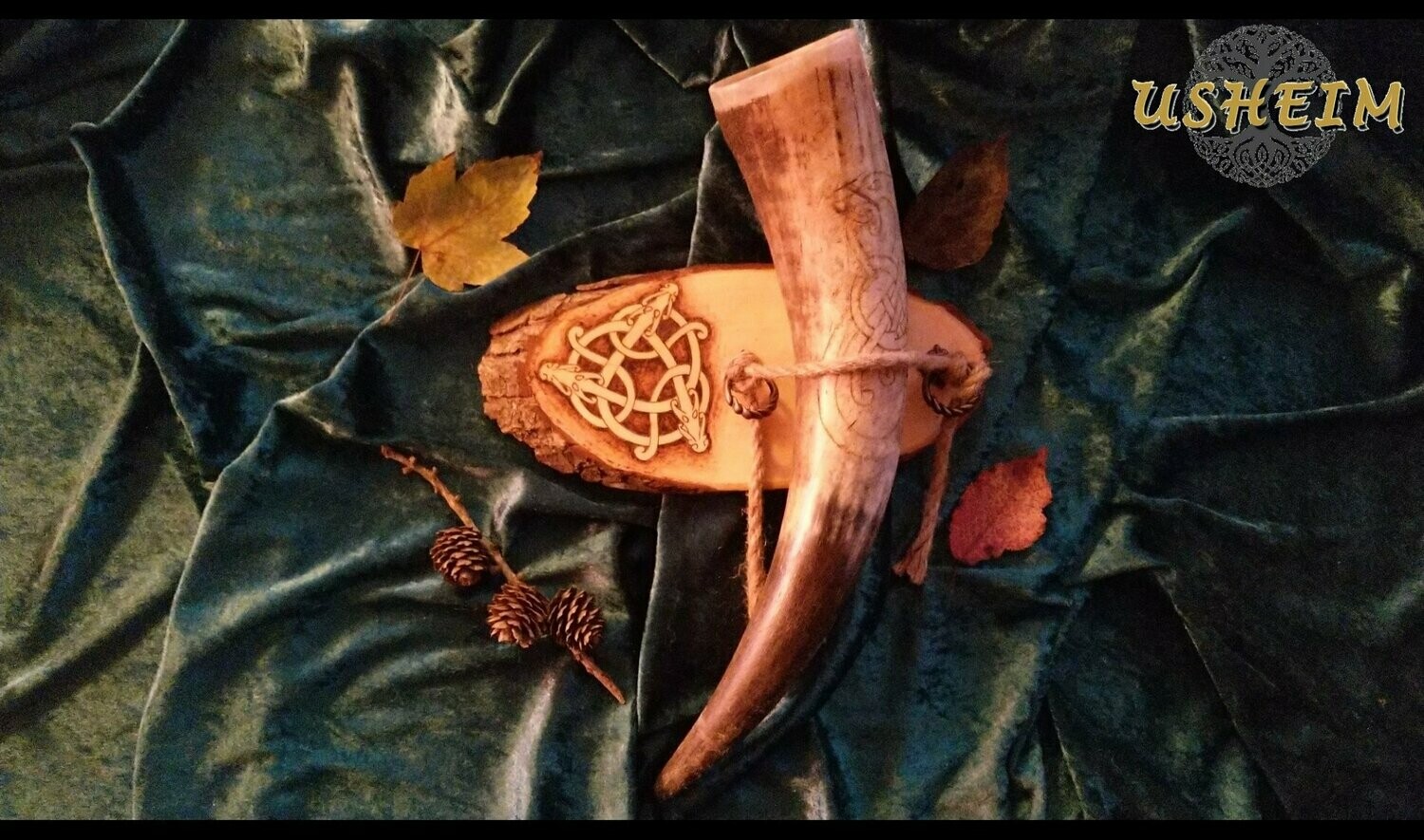 "Keltische Schlangen (Motiv 4)" - Wandhalterung für 1 Horn