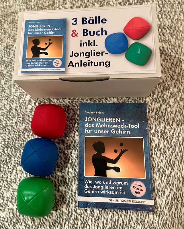 3  Bälle & Buch inkl. Jonglier-Anleitung