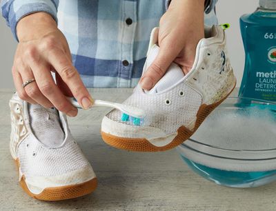 Shoes Cleaning