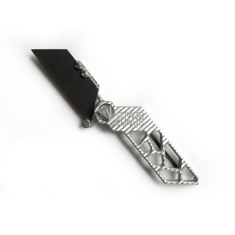 Ultralight folding utility knife / raw finish
