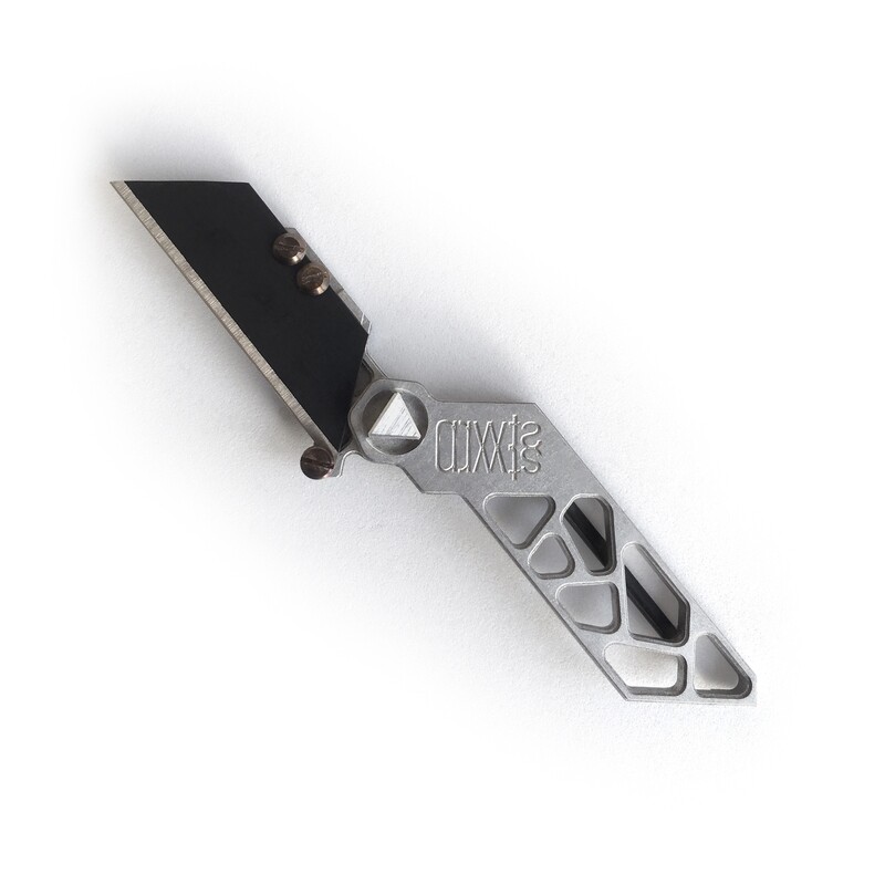Ultralight folding utility knife / brushed finish