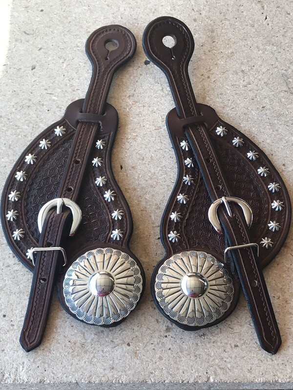 Vaquero Spur Straps With Geronimo Concho Brown