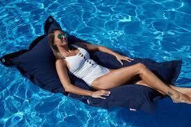 POOL BEAN BAG OASIS FLOAT IN BLUE OR BLACK