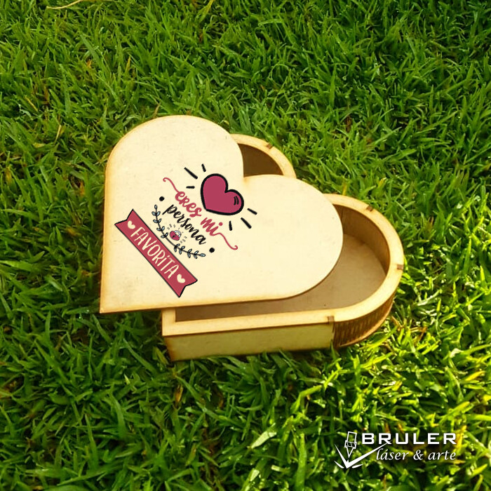 Caja corazón 20cm de ancho
