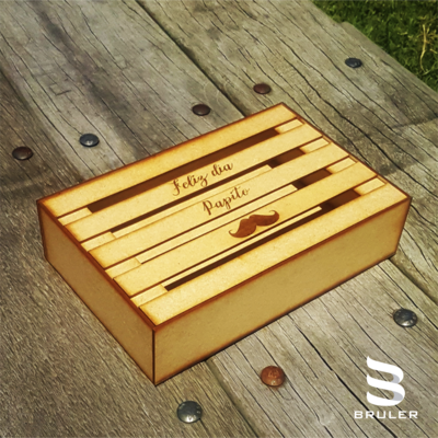Caja en mdf modelo rejas en tapa 28x18x7cm