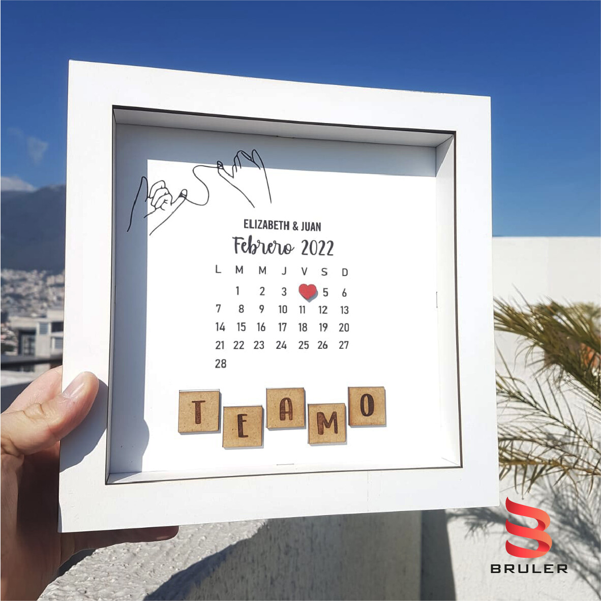 Marco en relieve calendario personalizado