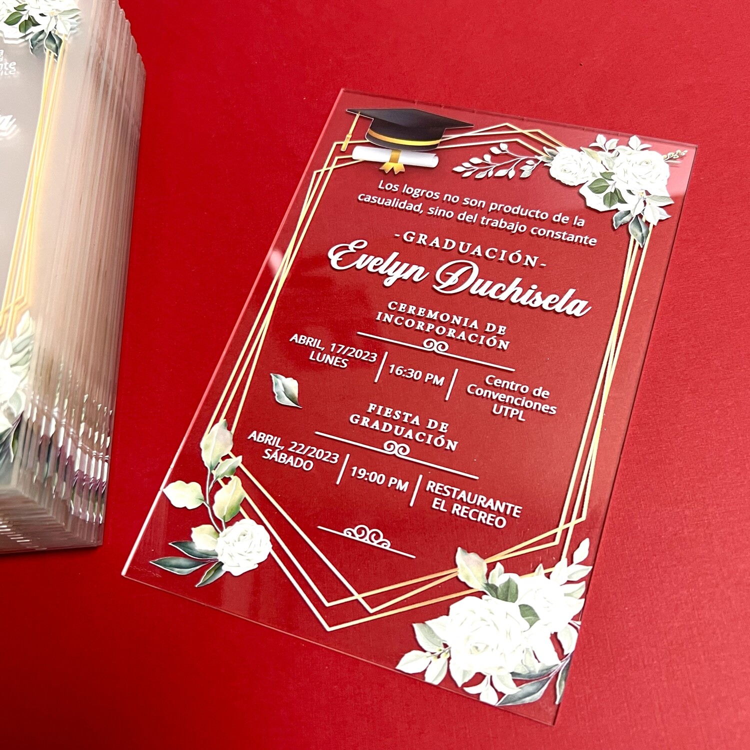 Tarjetas de invitación en acrílico graduación