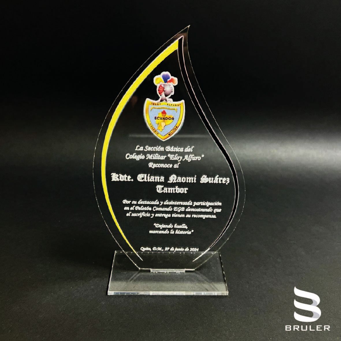 Trofeo en acrílico transparente 2mm