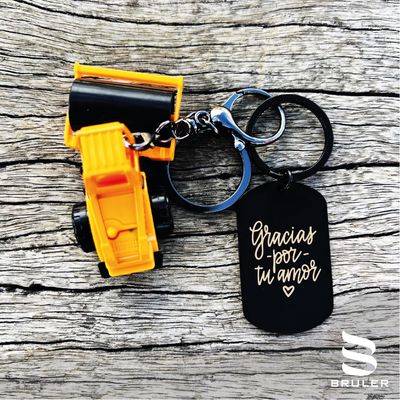 Llavero  grande negro con aplanadora 3D personalizado