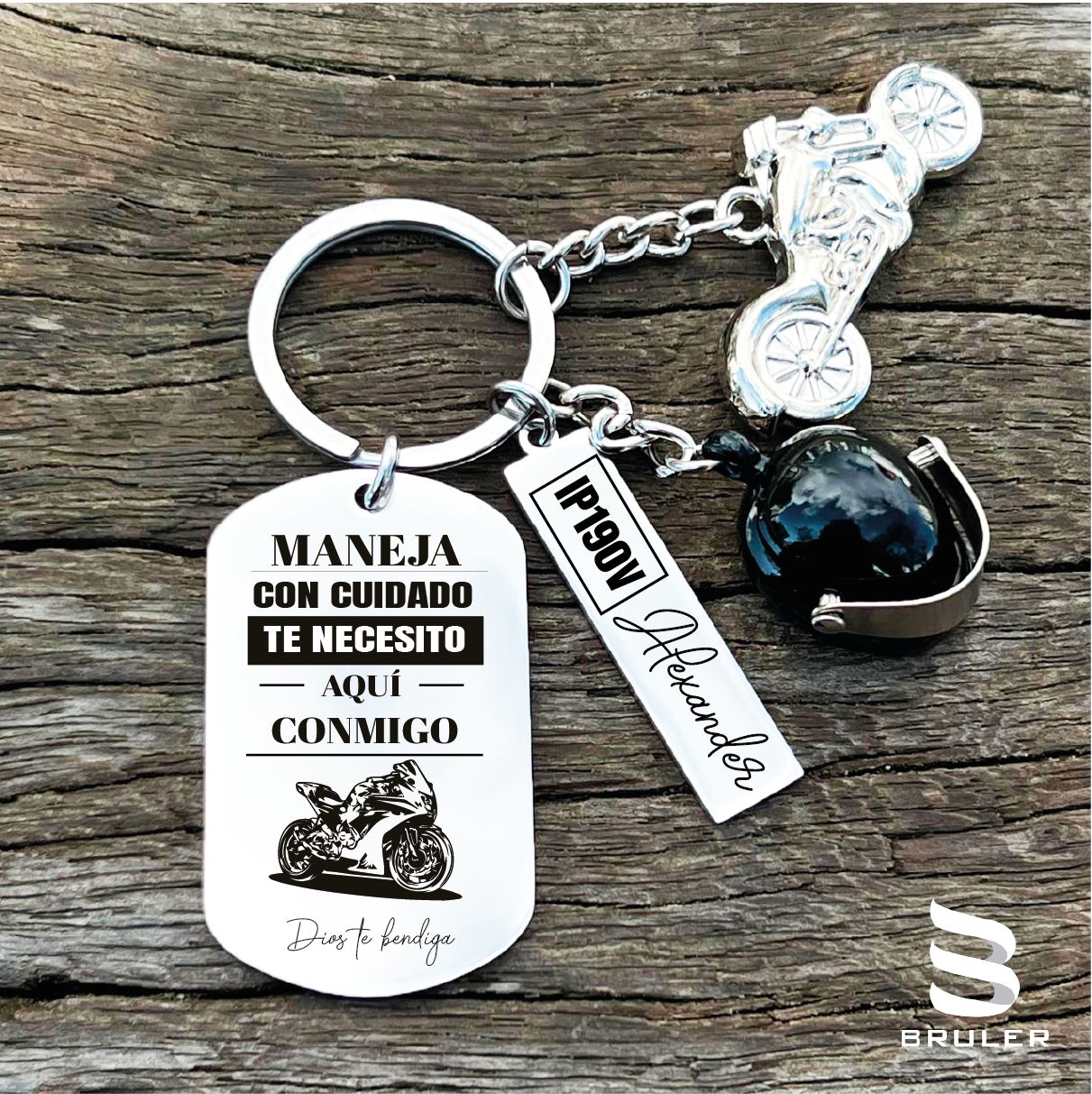 Llavero  rectangulo grande rectangular delgado con motocicleta y casco 3D personalizado