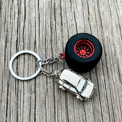 Llavero auto y rueda 3D personalizado