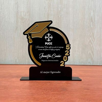 Placa acrílico negro dorado graduación