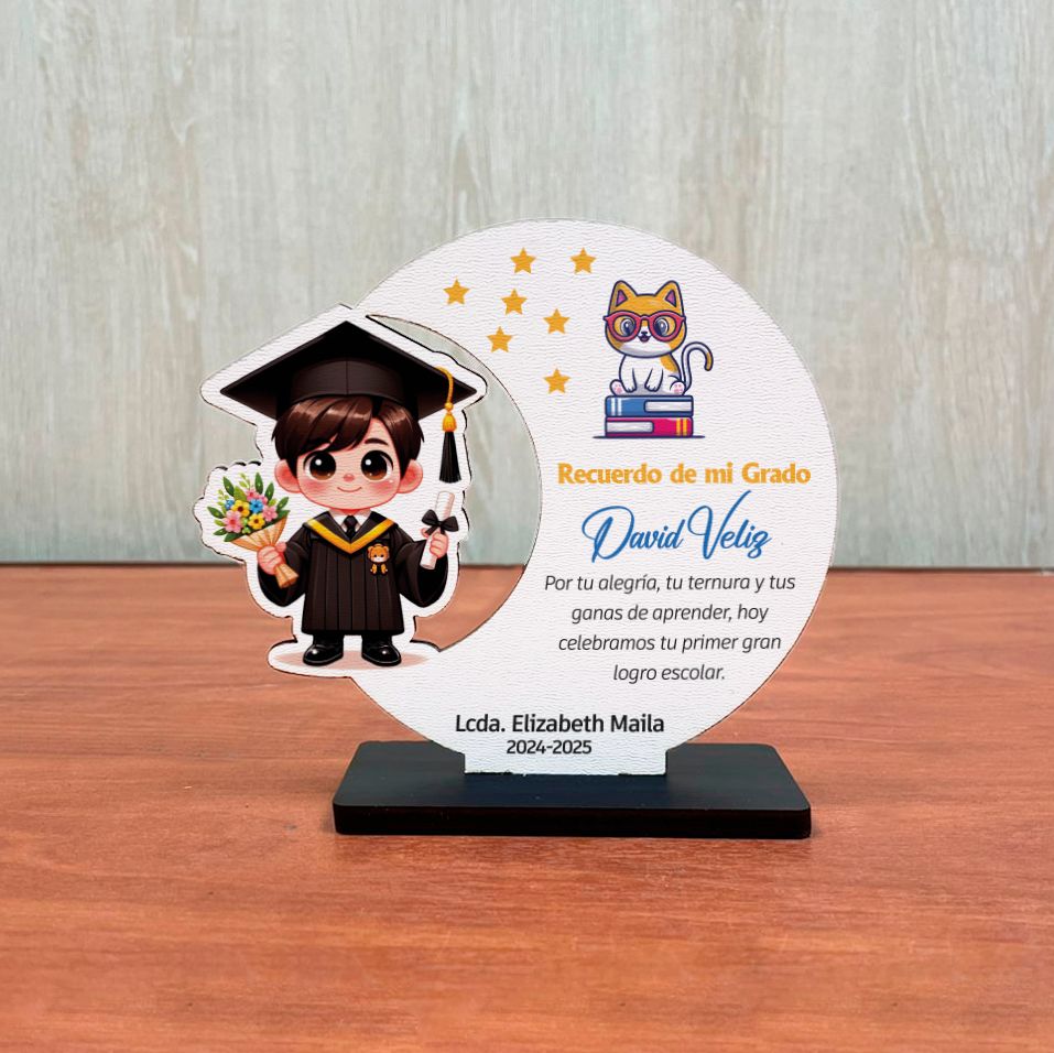 Placa wengue diploma de graduación niño