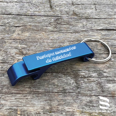 Llavero destapador azul personalizado