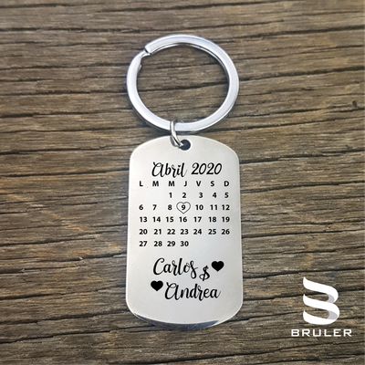 Llavero  calendario rectangular grande plateado
