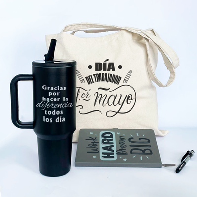 Combo Día del trabajador cuaderno de cuerina A5 + esfero + tumbler 40 oz +bolso de lienzo
