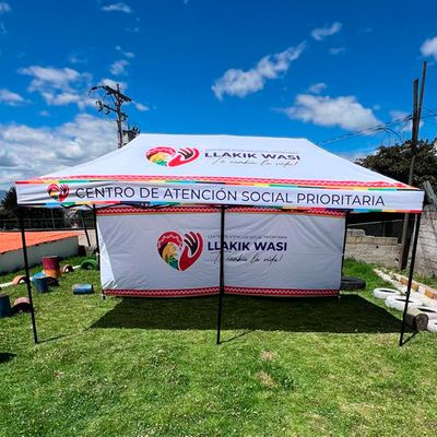 Carpa Publicitaria con pared posterior  6x3 m