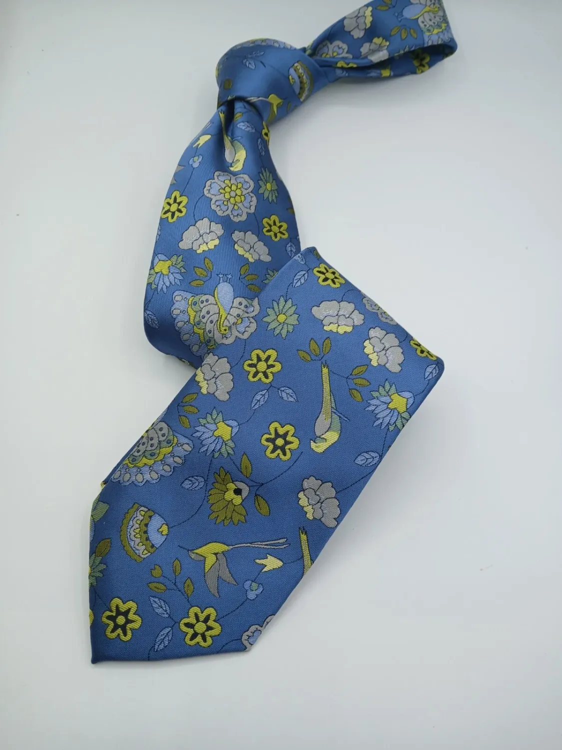 Amozon A4 | Multi Blue | Tie &amp; Pocket Square