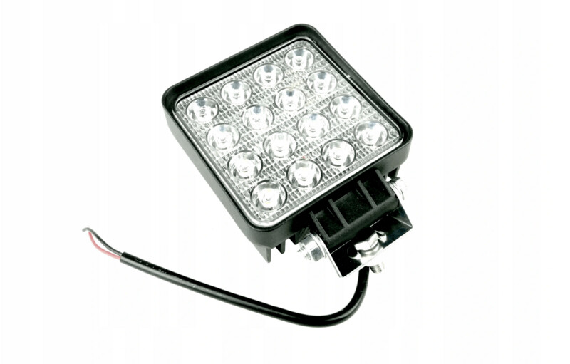 2x Arbeitsleuchte Landmaschinen LKW LED-Lampe 16 x 3 W starke 48 W 2x Arbeitsleuchte Landmaschinen LKW LED-Lampe 16 x 3 W starke 48 W