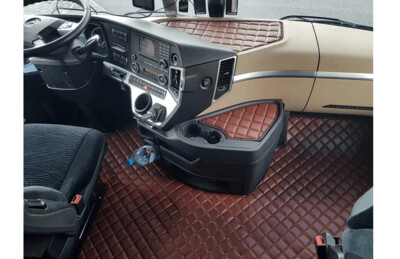 Handmade Mercedes Actros ab MP4 Fußmatten Teppich komplett Set