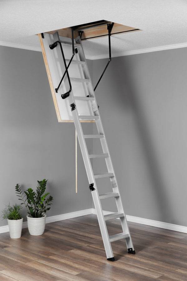 Alu Dachbodentreppe Bodentreppe Speichertreppe wärmegedämmt U Wert U = 0,85 W/m²k Auswahl der Maße