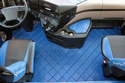 Handmade Mercedes Actros MP4 Fußmatten Teppich komplett Set Leder Blau komplett Set mit Türverkleidung Griff Starter Set