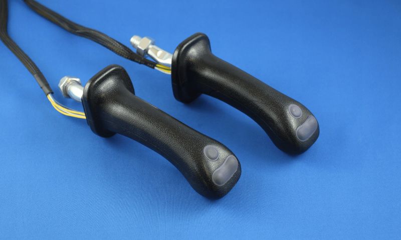 2x Joystick Minibagger KUBOTA JCB CAT - Set 3 Knopf 2x Joystick Minibagger KUBOTA JCB CAT - Set 3 Knopf