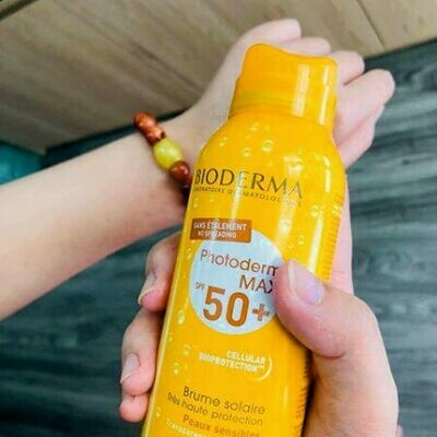 Солнцезащитный спрей-вуаль для лица и тела Bioderma Photoderm МАХ Brume solaire SPF50+